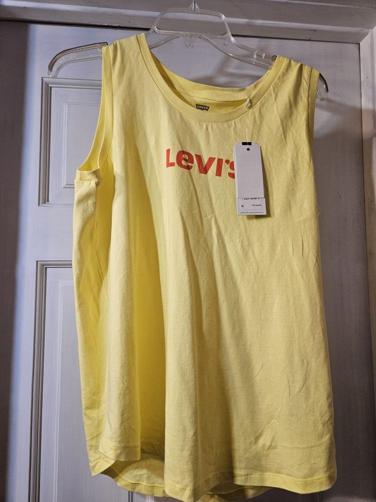 Women Levi Shirts
