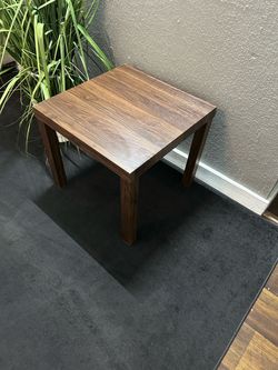 Dark Brown Wood Grain Side Table