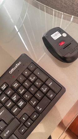 Teclado universal inalámbrico