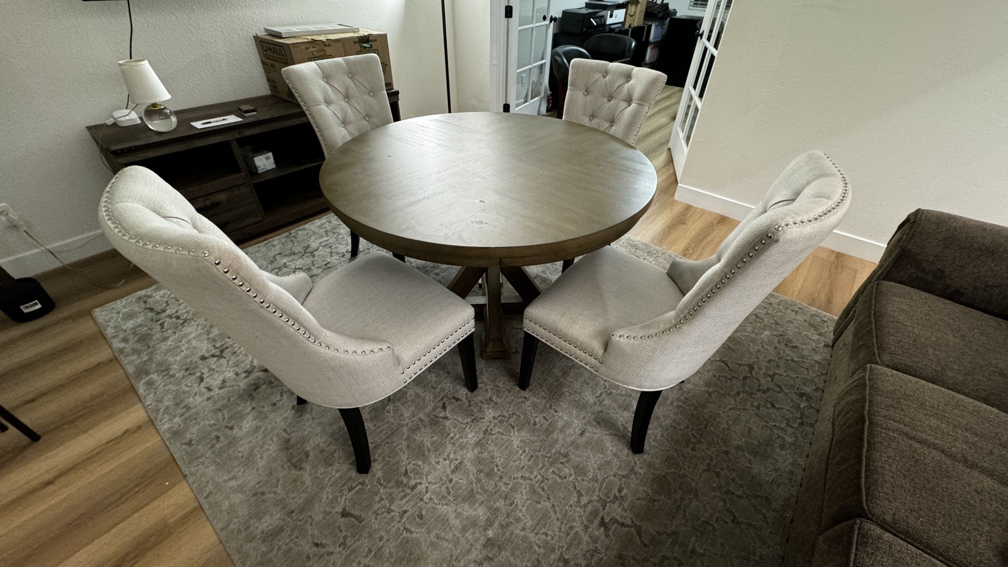 Dining Set (Great condition)