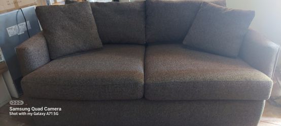 Large, Comfy Gray Love https://offerup.com/redirect/?o=U2VhdC5Jbg== Great Condition. Would Love To Keep But I Eont Have Room. $175. Price Is Firm Must Thumbnail