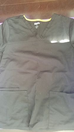 Healthcare uniform 4 scrubs tops size sm for $ 15 health care