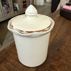 Pier 1 Italy Distressed Cream Stoneware Lidded Canister Storage 
