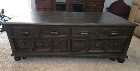 Coffee table with storage