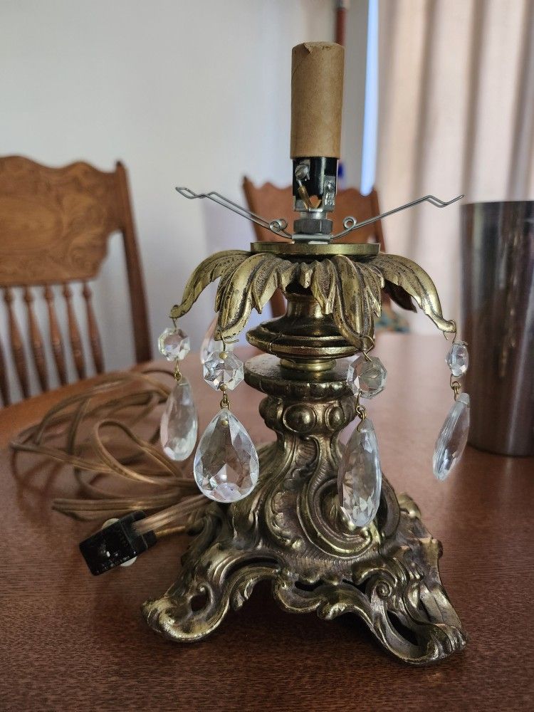 Antique Lamp With Hanging Crystals 