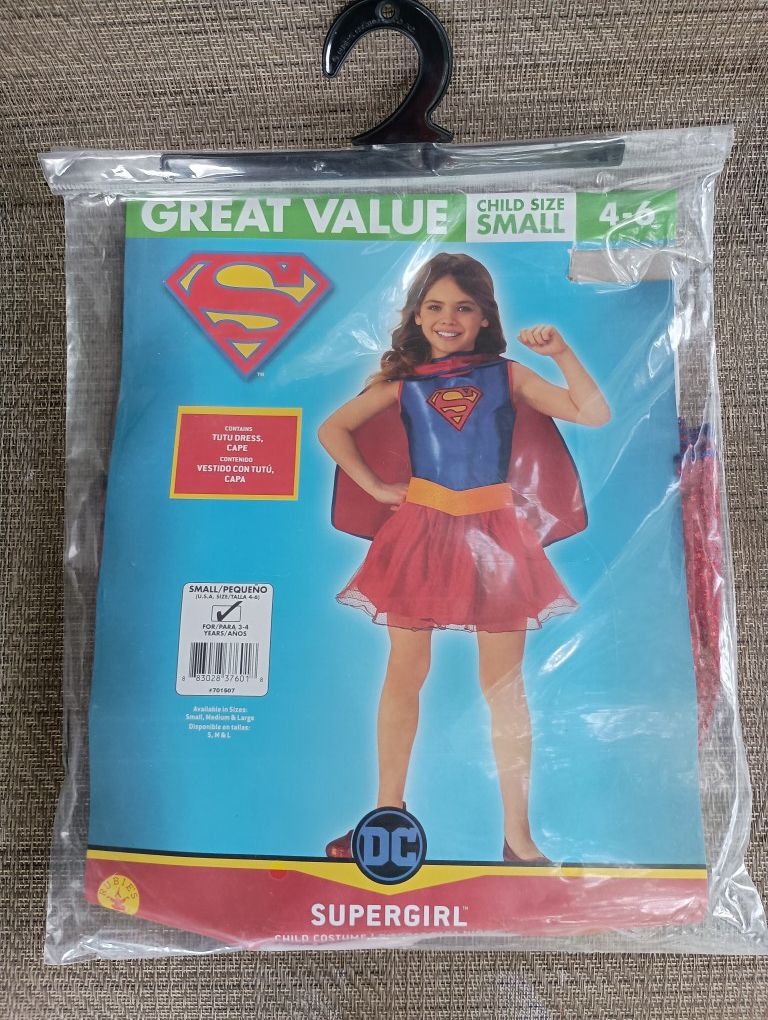 Child Size Small 4-6 Supergirl Halloween Costume.