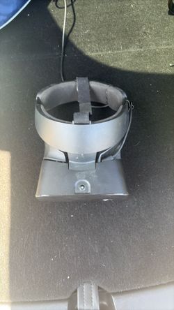 Oculus Rift S VR Headset + Controllers (Complete Set) – Excellent Working Condition