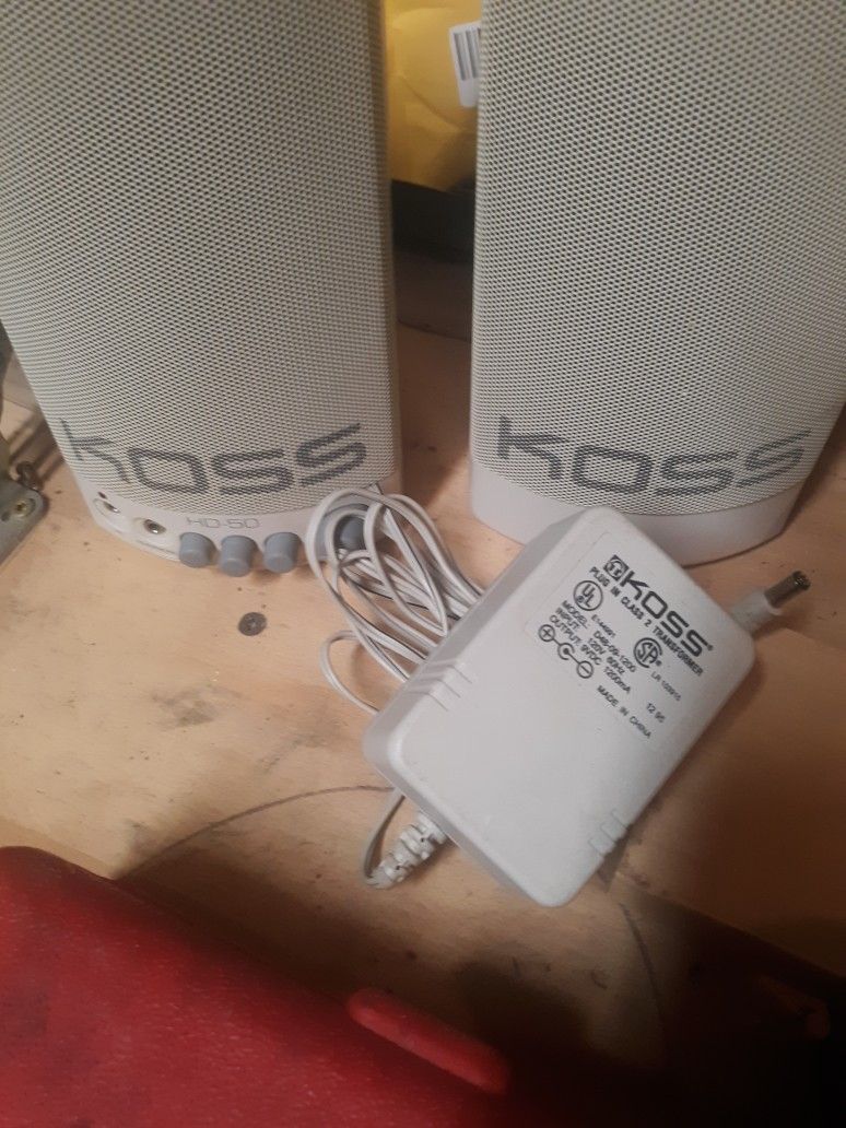 Koss Desktop Monitors HD-50