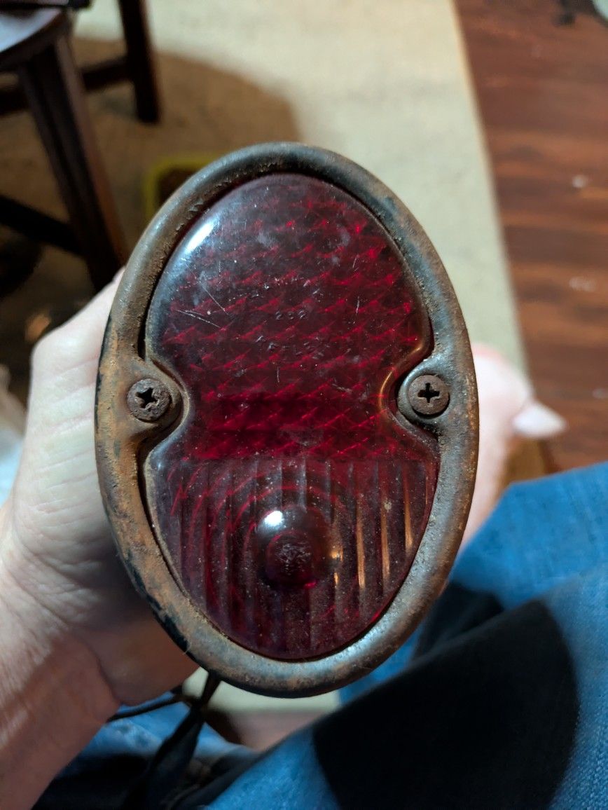 33 To 36 Chevrolet Tail Light