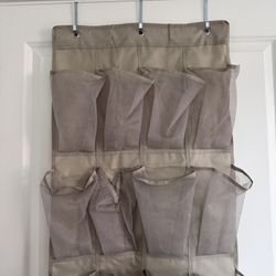 Hanging shoe stand