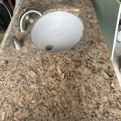 Bath Room Vanity With Top And Faucets