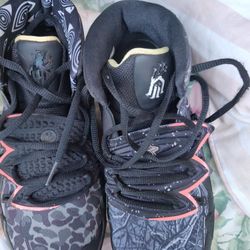 Nike Kyrie Hybrid