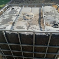 2 Water Storage Tanks