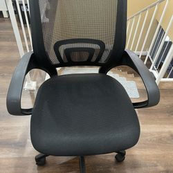 Chair With Wheels