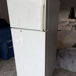 Pending Pickup Free fridge