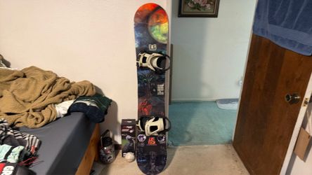 Libtech BoxScratcher with Destroyer quick release bindings