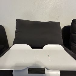 Baby weight station
