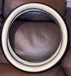 Vintage Carlisle Lightning Dart tires 20X2.125