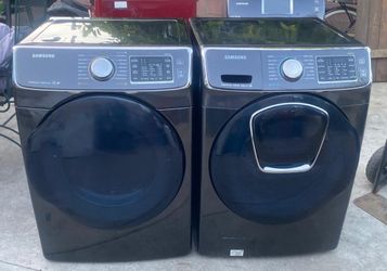SAMSUNG SUPERSPEED FRONT LOAD STEAM WASHER AND GAS DRYER 