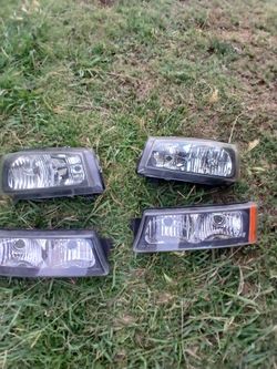 Headlights chevy silverado 03-06