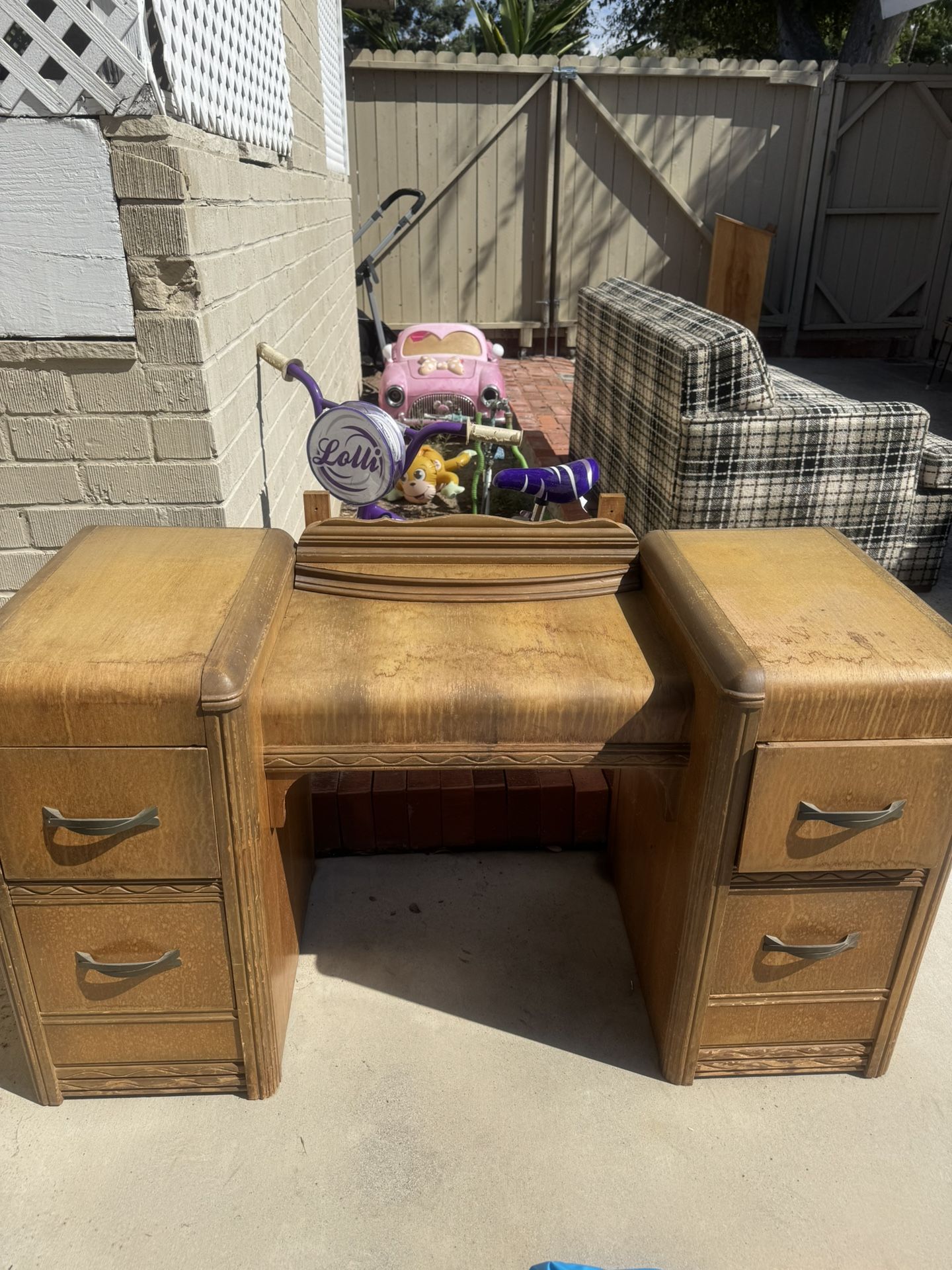 Black Desk/dresser