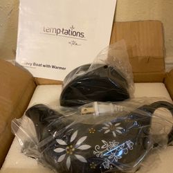 Holiday Gravy Boat With Warmer