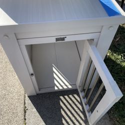 Small Dog Kennel 
