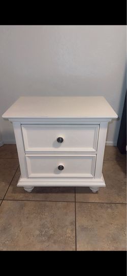 Night stand