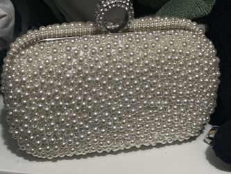 White Pearl Clutch