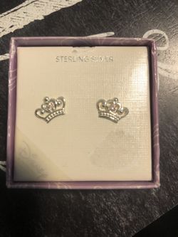 Princess crown earrings