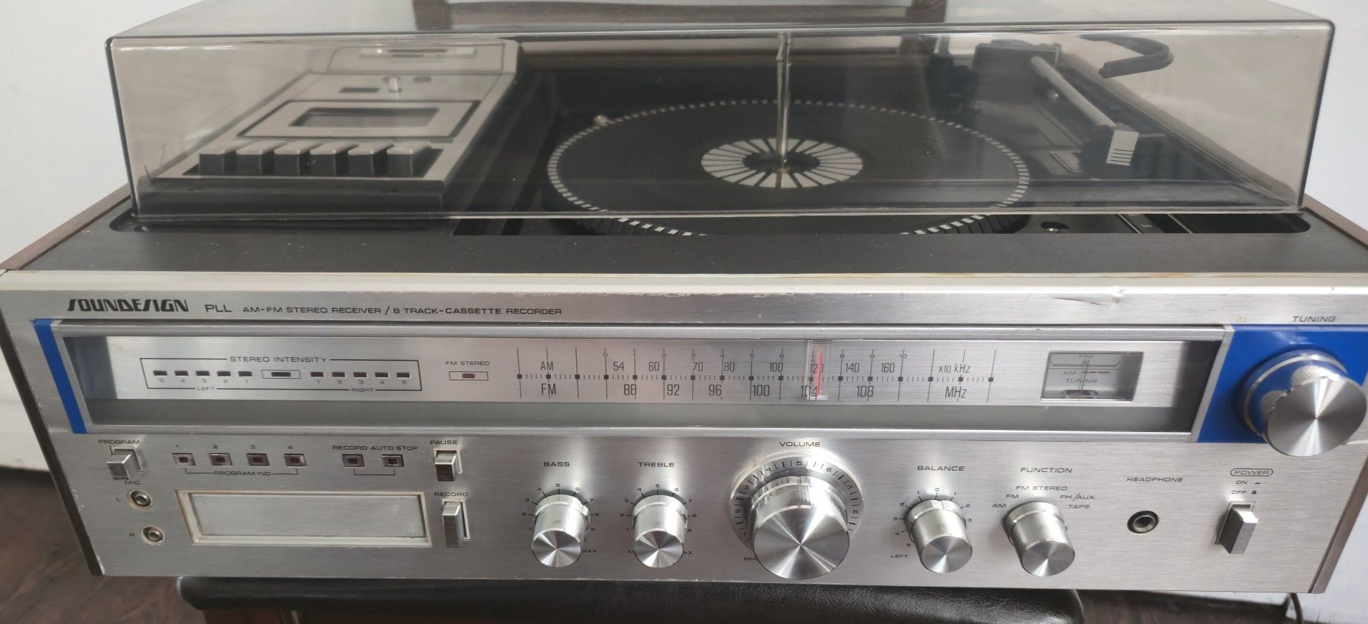 Soundesign 6949 Vintage All In One Player