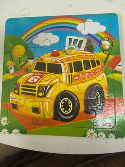 Wooden school bus puzzle