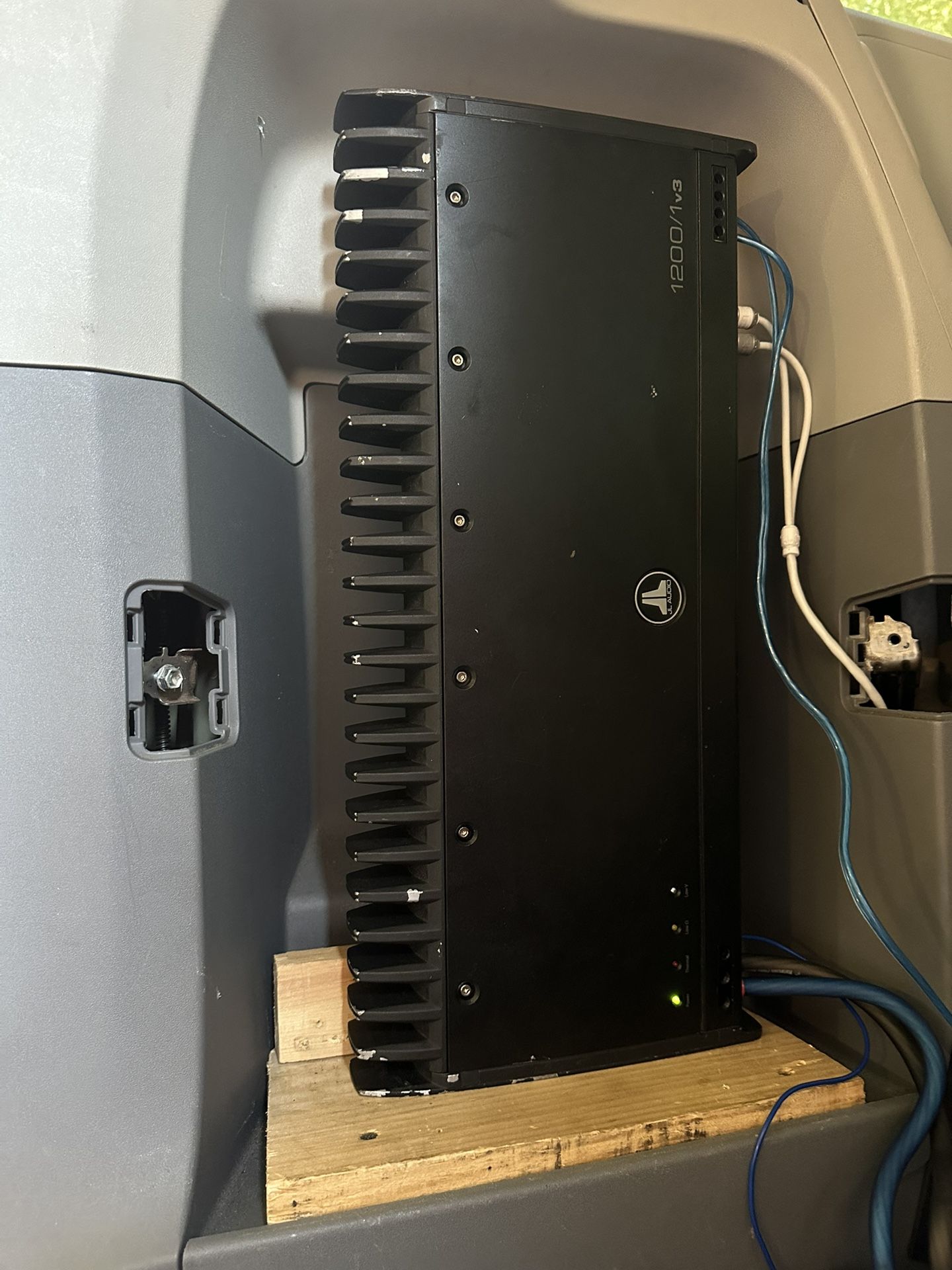 JL Audio Slash 1200/1v3