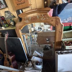 Dresser With Mirror