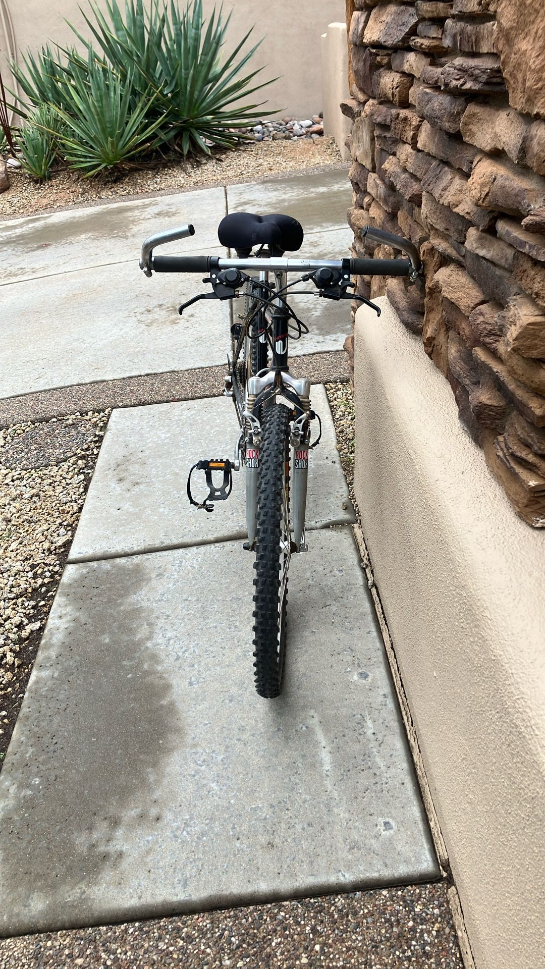 Mountain Bike 21 Speed Alpine 602-S  Univega Front Strut