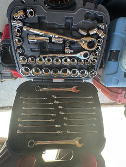 Husky 54-Piece Universal Pass Through Mechanics Tool Set