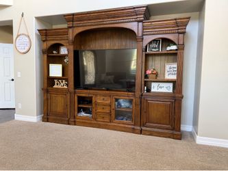 Entertainment center Three-piece humongous entertainment center