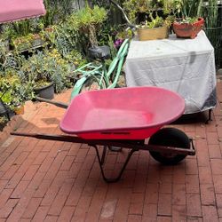 4 cu.ft Wheelbarrow  True Temper