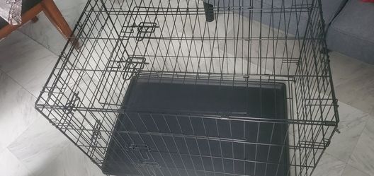 Like new large dog crate size 36