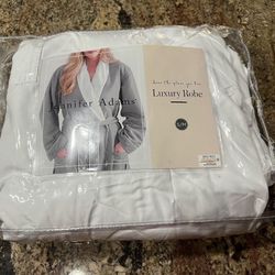 NEW Jennifer Adams Luxury Robe White Adult Size medium unisex