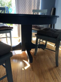 Kitchen table (chairs not included)