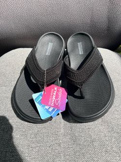 Women skecher go walk sandals size 7