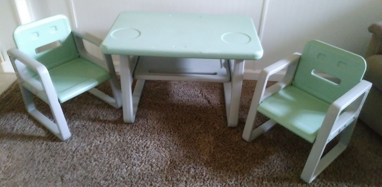 Kids Table Set With 2 Chairs