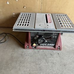 SKIL SAW (Table Saw, It Works Just Old) As Is