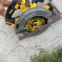 Dewalt Battery Skil Saw Brushless