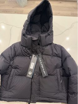 ARITZIA puffer black jacket