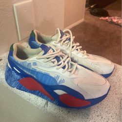 Used pumas Size 9