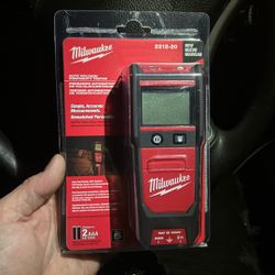 Milwaukee Auto voltage tester