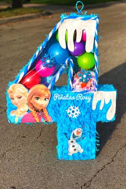 Frozen Piñata
