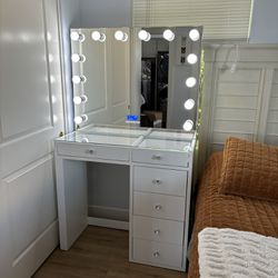 New 40 In Makeup Vanity With Bluetooth Mirror😍❤️